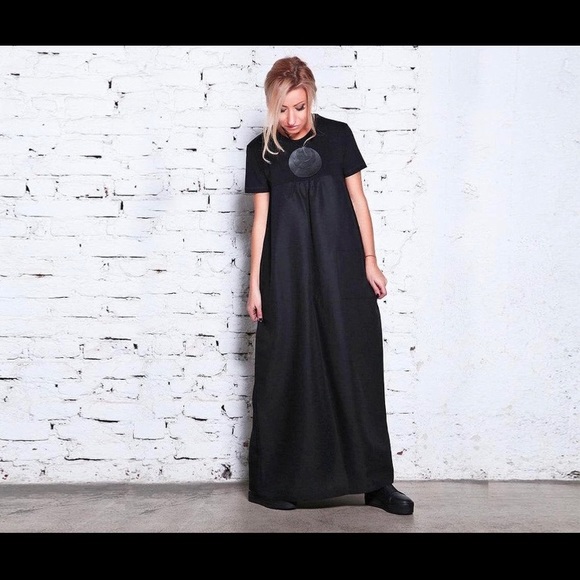 Black Maxi Linen Dress Plus size - Picture 5 of 10